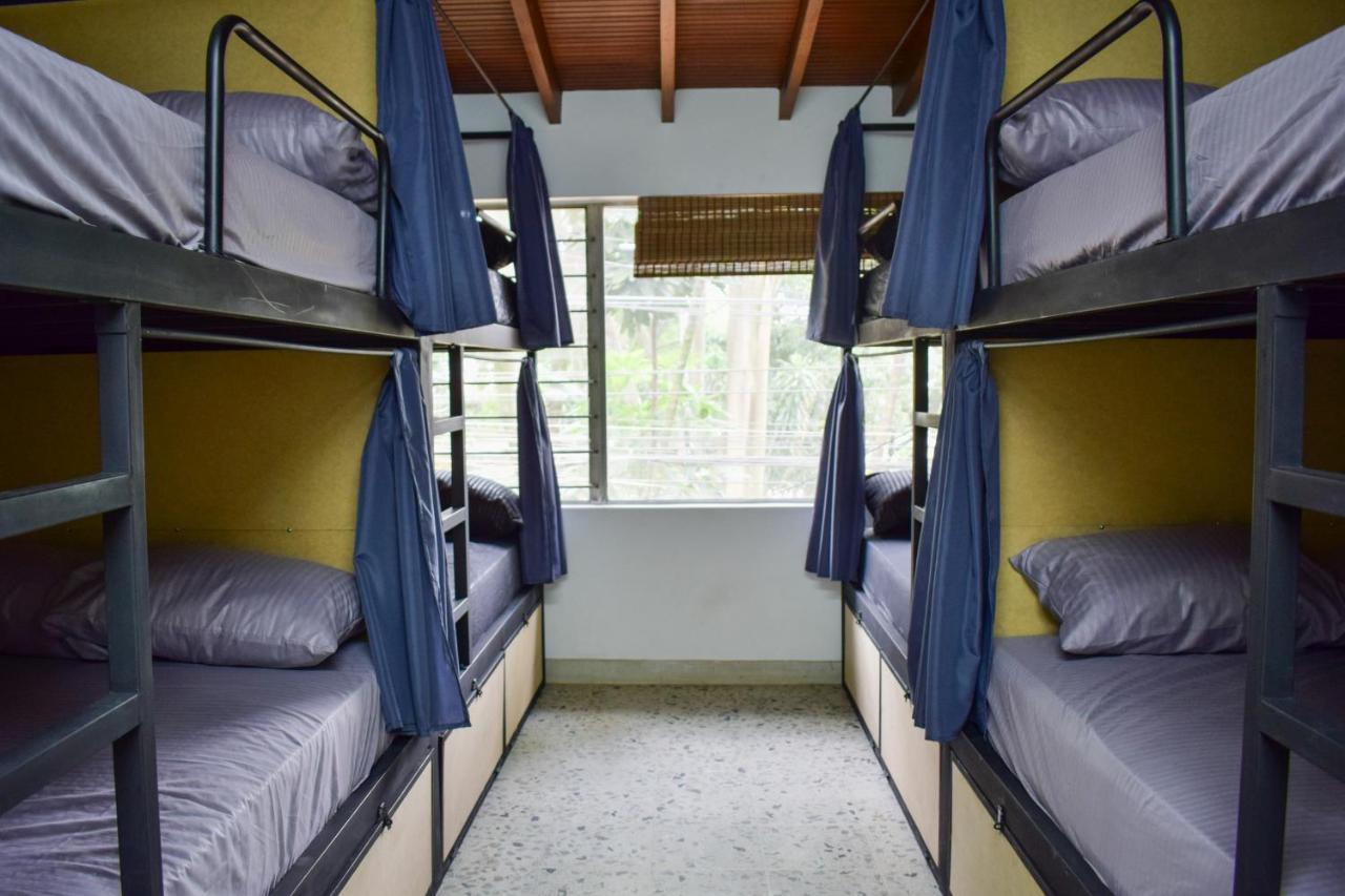 Area 51 Hostel Medellín Eksteriør billede