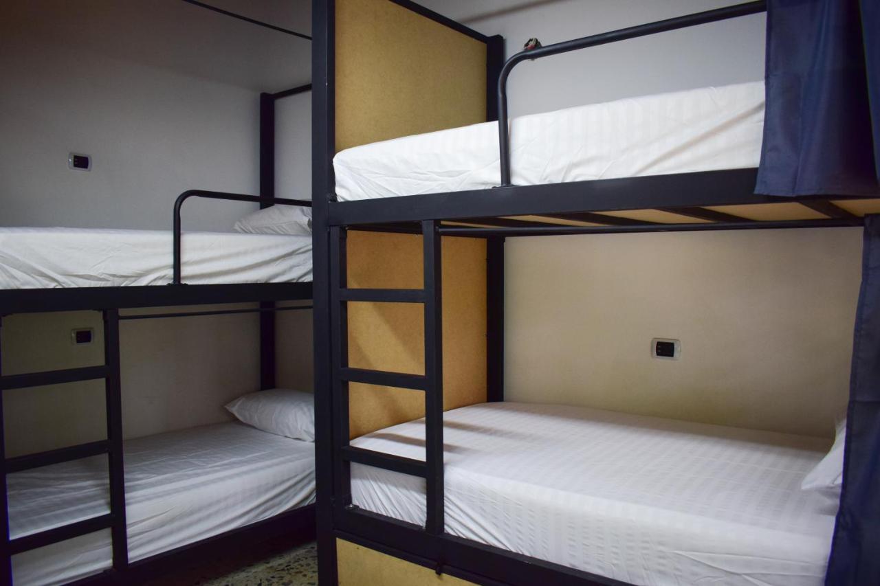 Area 51 Hostel Medellín Eksteriør billede